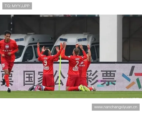 中超赛季激战正酣 各队争冠竞争白热化 球迷热情高涨 - 副本 - 副本 - 副本 中超赛季激战正酣 各队争冠竞争白热化 球迷热情高涨 - 副本 - 副本 - 副本