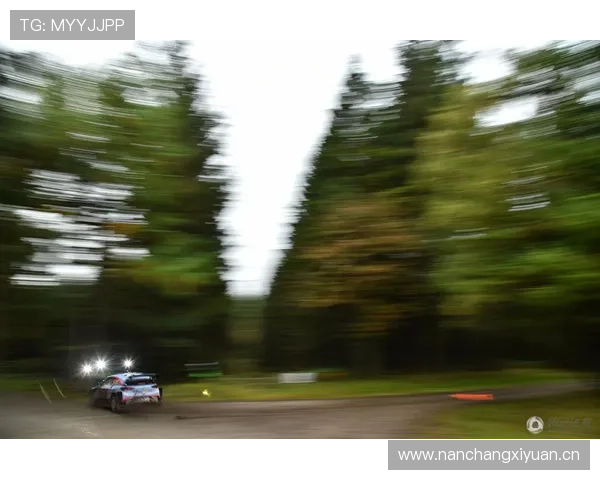 体育积分榜动态更新 各队排名激烈竞争 赛季走向扑朔迷离 - 副本 (2) - 副本